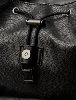 Calvin Klein Unifarbener Rucksack mit Klappe und Reißverschluss^Herren RucksäckeFrisch Eingetroffen|Taschen