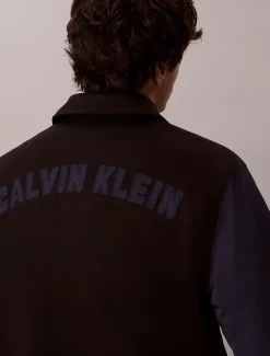 Calvin Klein Varsity-Bomberjacke aus Nylon und Baumwolle^Herren JackenFrisch Eingetroffen