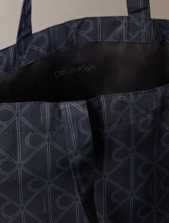 Calvin Klein Verstaubare Tote Bag aus Nylon mit Emblem-Logo-Prägung^Herren Taschen
