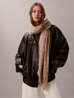 Calvin Klein Viereckiger Schal mit durchgehendem Emblem-Logo^Damen Schals & Handschuhe