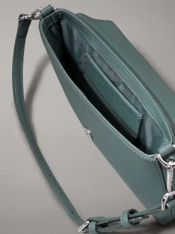 Calvin Klein Wandelbare Schultertasche in Krokodiloptik^Damen Umhängetaschen|SchultertaschenFrisch Eingetroffen