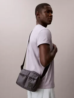 Calvin Klein Wasserabweisende Crossbody-Kameratasche aus Ripstop^Herren Umhängetaschen & Schultertaschen|Taschen