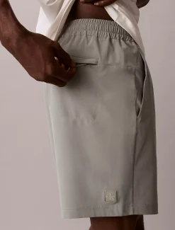 Calvin Klein Wasserabweisende, kurze Performance-Sporthose^Herren Hosen & Shorts|Hosen & Shorts