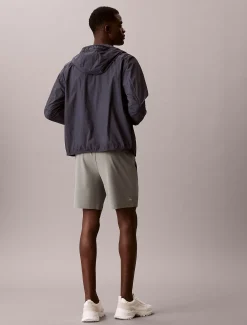 Calvin Klein Wasserabweisende, kurze Performance-Sporthose^Herren Hosen & Shorts|Hosen & Shorts