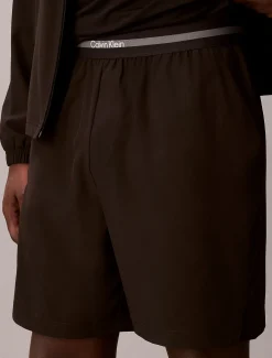 Calvin Klein Wasserabweisende, kurze Performance-Sporthose^Herren Hosen & Shorts|Hosen & Shorts