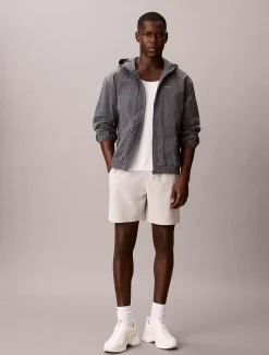 Calvin Klein Wasserabweisende, kurze Performance-Sporthose^Herren Hosen & Shorts|Hosen & Shorts