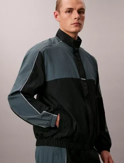 Calvin Klein Wasserabweisender Reise-Windbreaker^Herren Jacken & Pullovers|JackenFrisch Eingetroffen