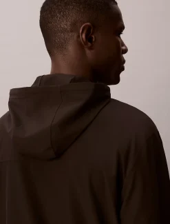 Calvin Klein Wasserabweisender Windbreaker mit Kapuze^Herren Jacken & Pullovers|JackenFrisch Eingetroffen